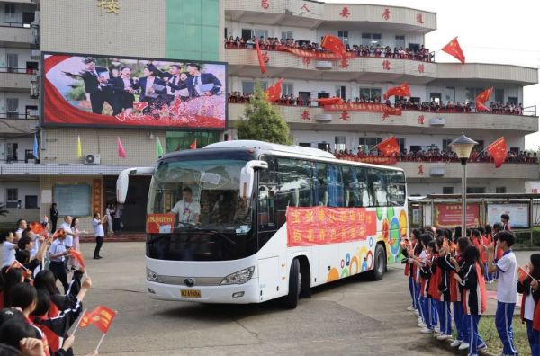 常德新德才職業(yè)學校,常德新德才,常德招生就業(yè),電子商務(wù)專業(yè)學校,專業(yè)學校報考哪里好